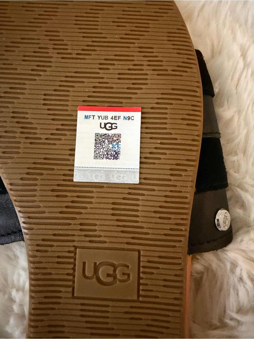 🔥UGG Ximena size 9 Women's Black suede and leather Slide Sandals - Picture 7 of 8